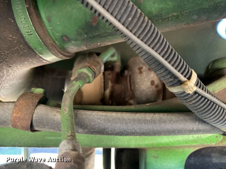 image for item ER8023 1976 John Deere 4430 tractor