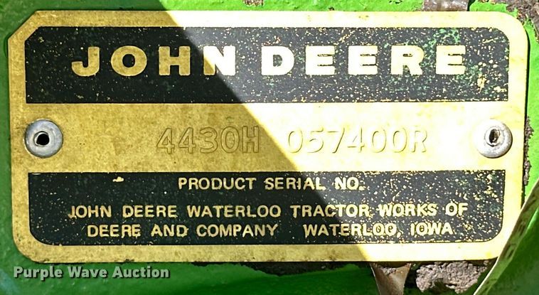 image for item ER8023 1976 John Deere 4430 tractor
