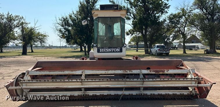image for item ER8043 Hesston 6600 swather / windrower