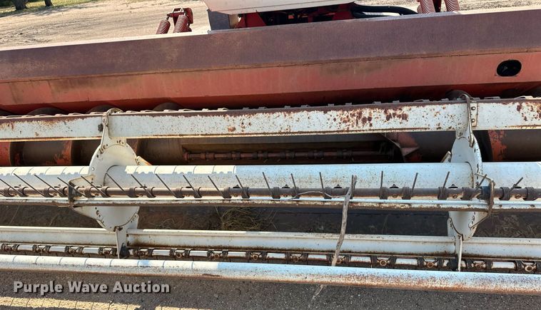 image for item ER8043 Hesston 6600 swather / windrower