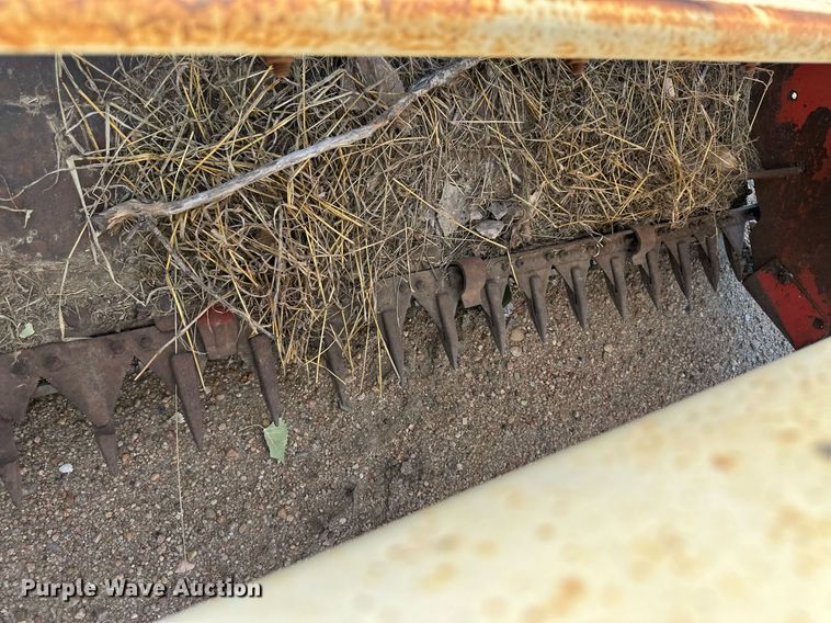 image for item ER8043 Hesston 6600 swather / windrower