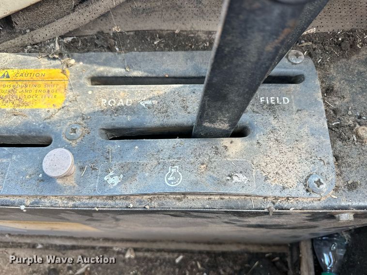 image for item ER8043 Hesston 6600 swather / windrower