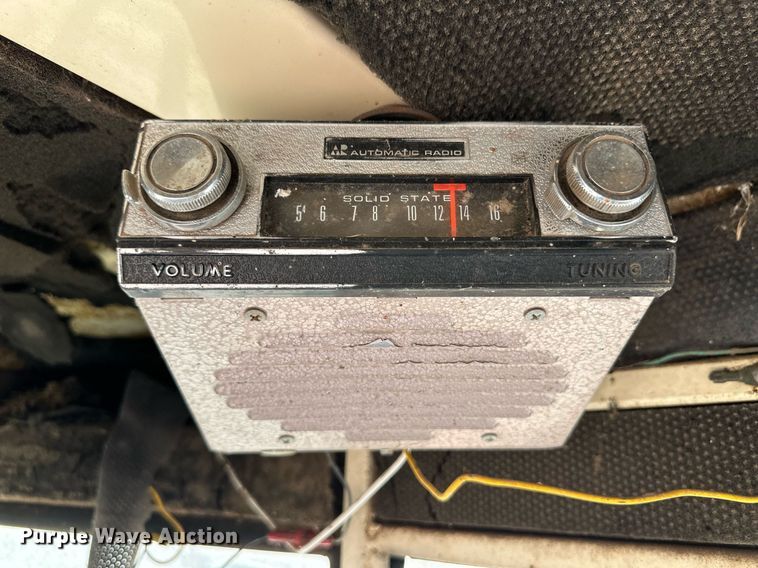 image for item ER8043 Hesston 6600 swather / windrower