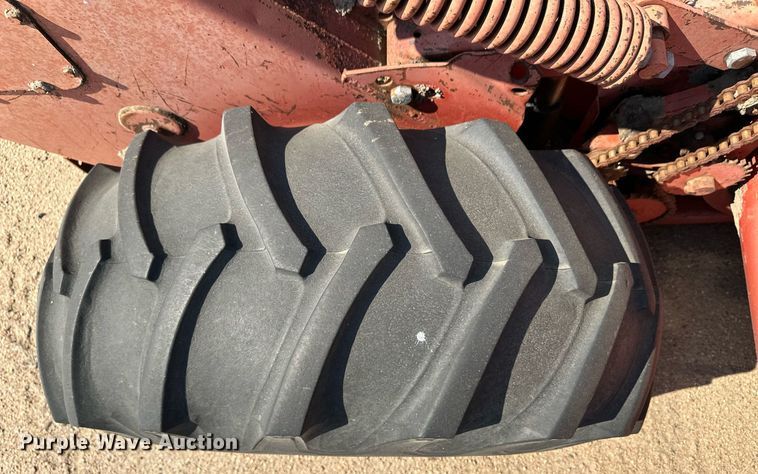 image for item ER8043 Hesston 6600 swather / windrower