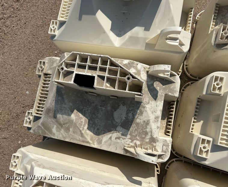 image for item ER8053 (11) planter seed hoppers