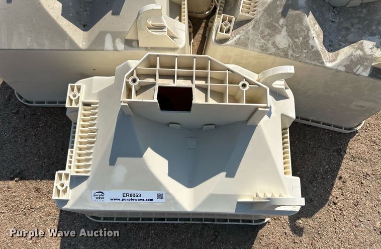 image for item ER8053 (11) planter seed hoppers