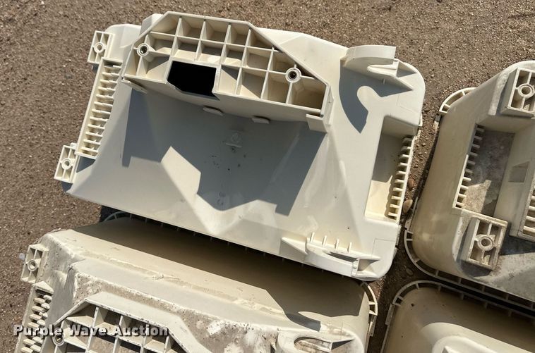 image for item ER8053 (11) planter seed hoppers