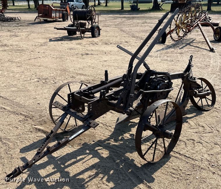 image for item ER8058 Plow