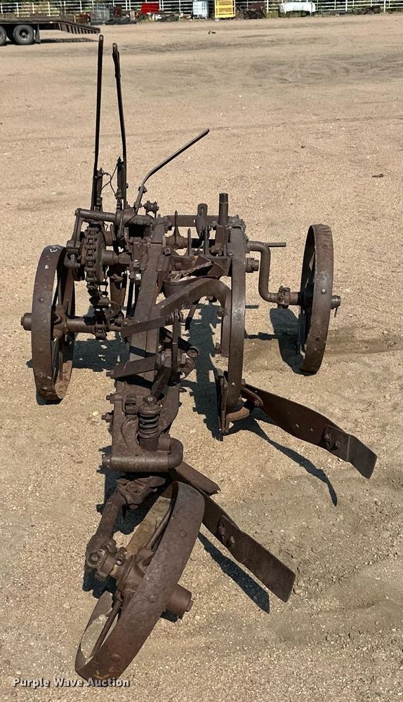 image for item ER8058 Plow