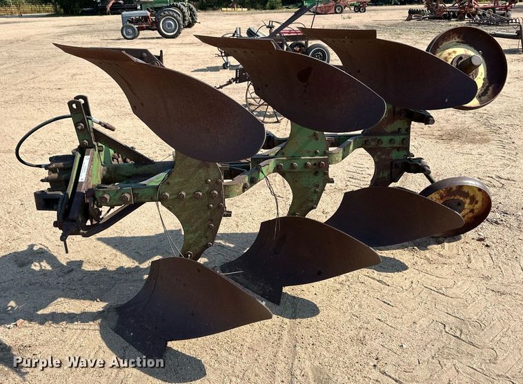 image for item ER8059 Six bottom two way plow