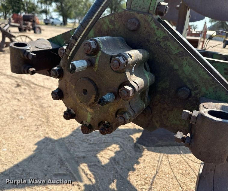 image for item ER8059 Six bottom two way plow