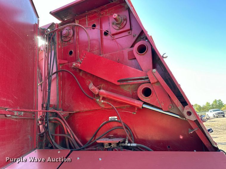 image for item ER8072 1994 Case IH 8465A round baler