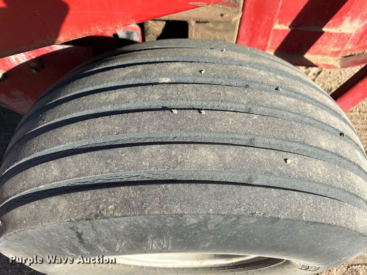 image for item ER8072 1994 Case IH 8465A round baler