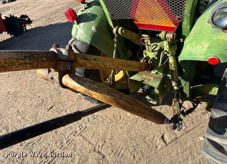 image for item ER8073 1978 John Deere 850 tractor