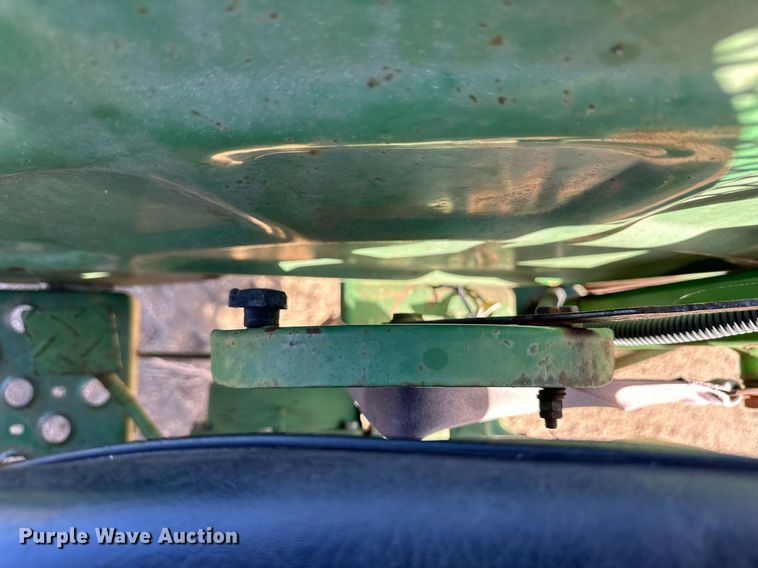 image for item ER8073 1978 John Deere 850 tractor