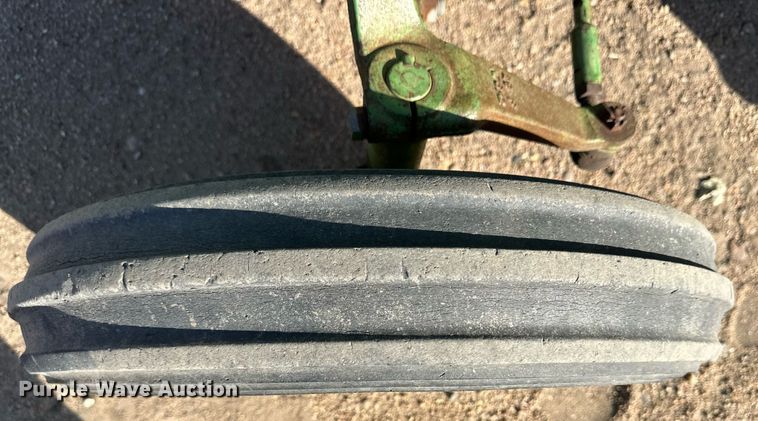 image for item ER8073 1978 John Deere 850 tractor