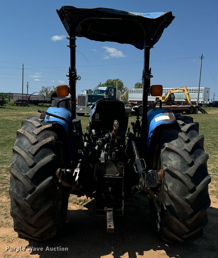 image for item IE9108 2006 New Holland TN75A MFWD tractor