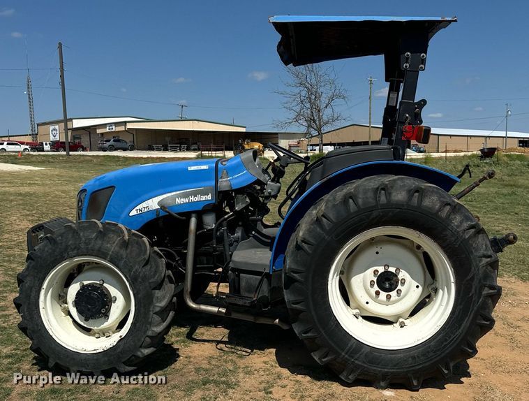 image for item IE9108 2006 New Holland TN75A MFWD tractor