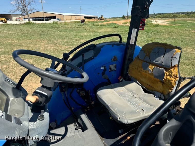 image for item IE9108 2006 New Holland TN75A MFWD tractor