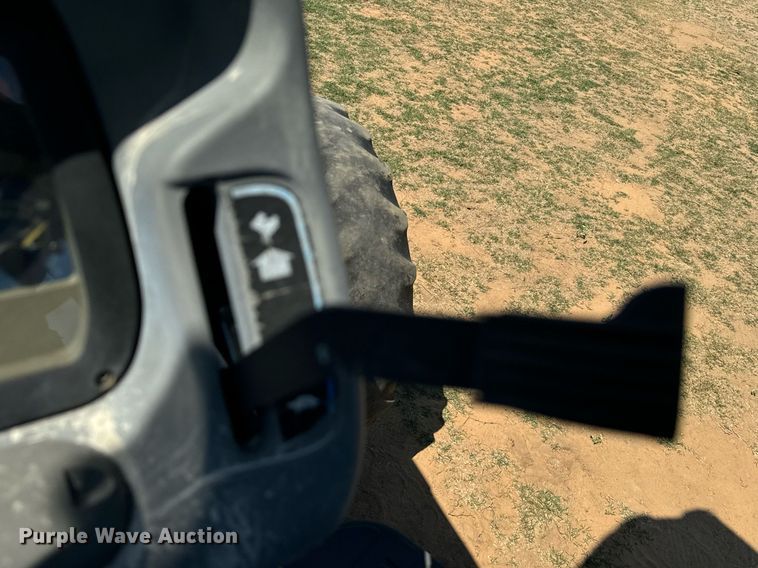 image for item IE9108 2006 New Holland TN75A MFWD tractor