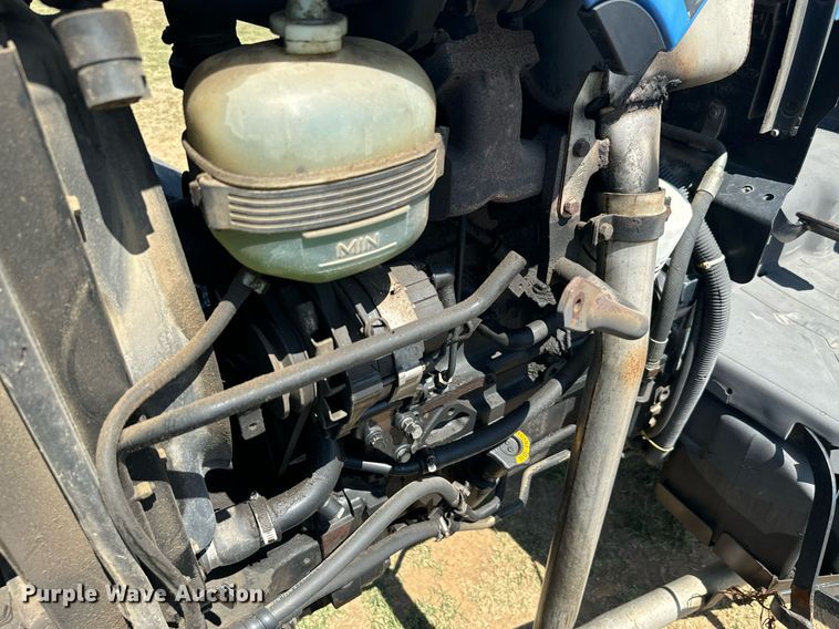 image for item IE9108 2006 New Holland TN75A MFWD tractor