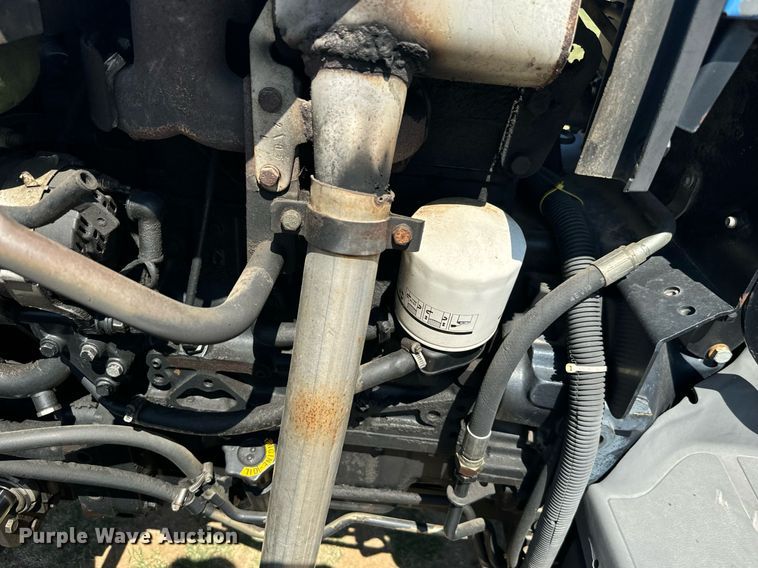 image for item IE9108 2006 New Holland TN75A MFWD tractor