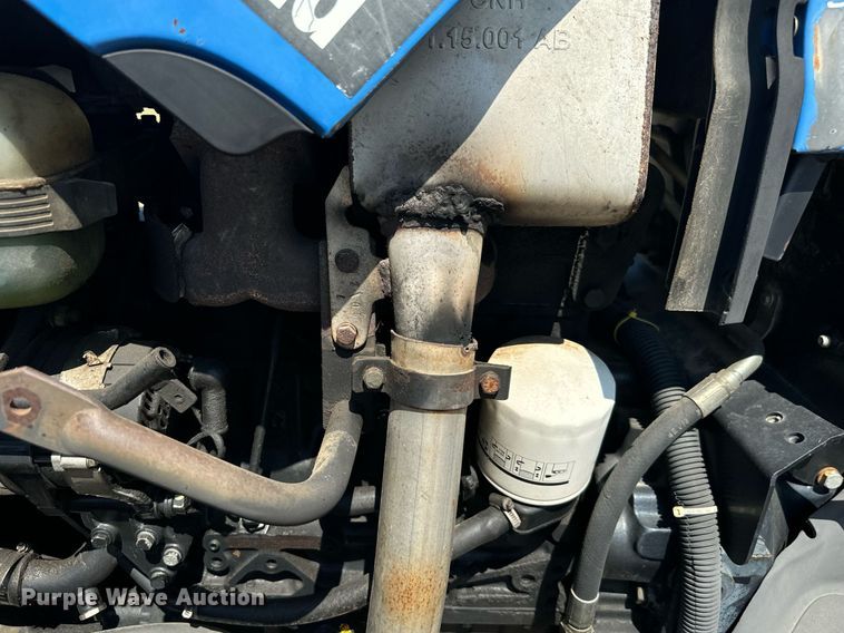 image for item IE9108 2006 New Holland TN75A MFWD tractor