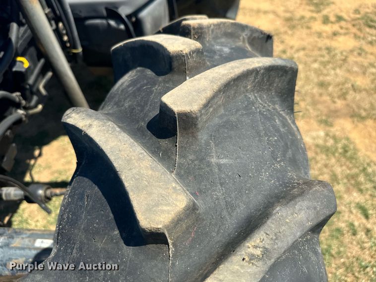 image for item IE9108 2006 New Holland TN75A MFWD tractor