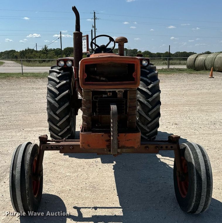image for item IE9109 1973 Massey Ferguson 180 tractor