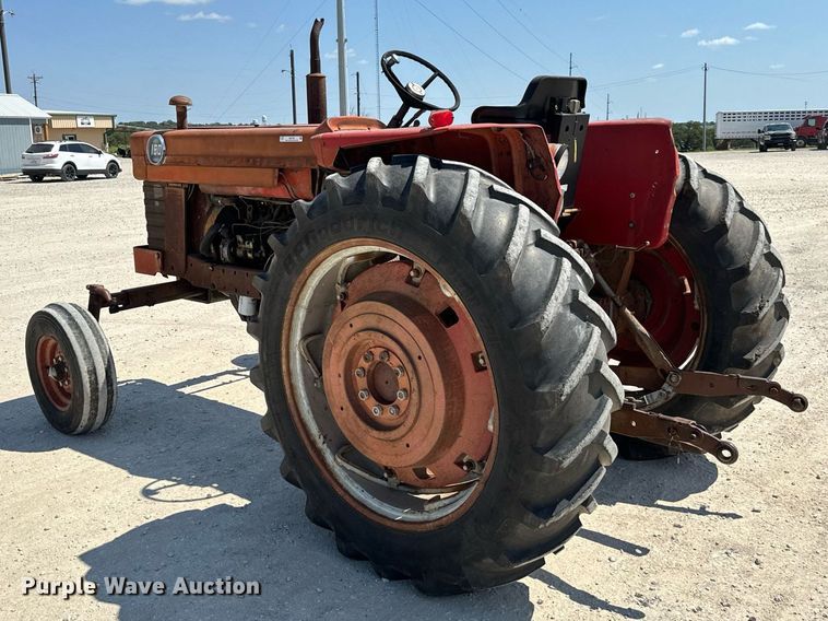 image for item IE9109 1973 Massey Ferguson 180 tractor