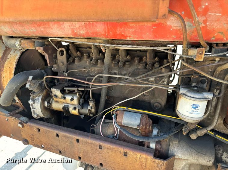 image for item IE9109 1973 Massey Ferguson 180 tractor