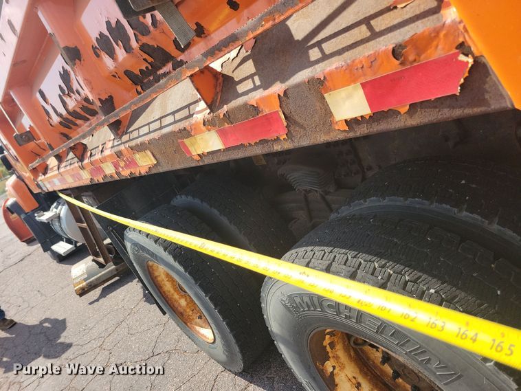 image for item JO9377 2012 Freightliner 114SD dump truck