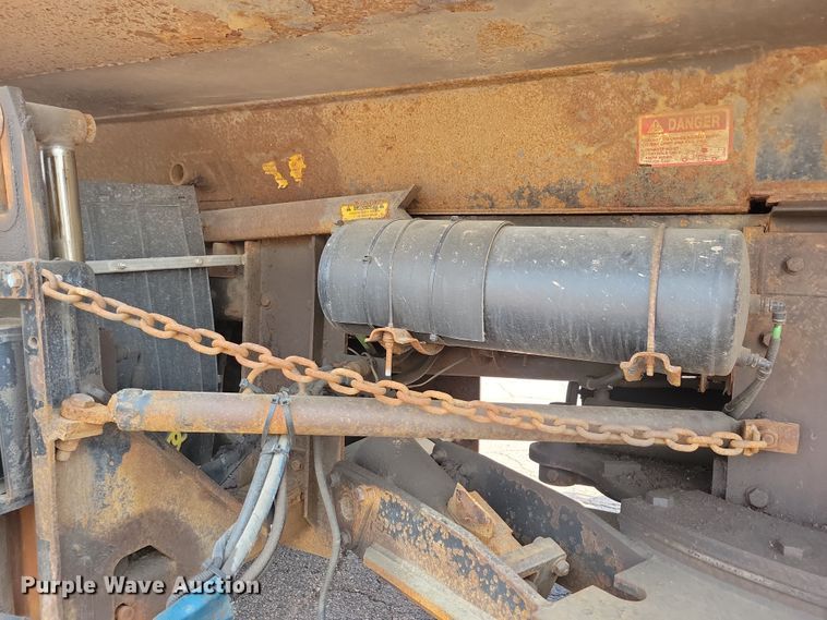 image for item JO9377 2012 Freightliner 114SD dump truck