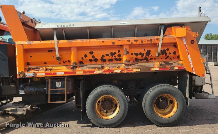 image for item JO9377 2012 Freightliner 114SD dump truck