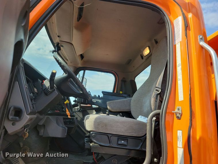 image for item JO9377 2012 Freightliner 114SD dump truck