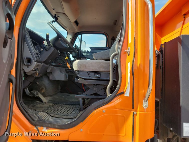 image for item JO9377 2012 Freightliner 114SD dump truck