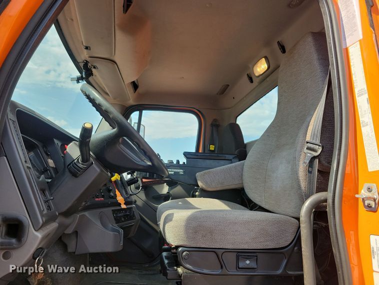 image for item JO9377 2012 Freightliner 114SD dump truck