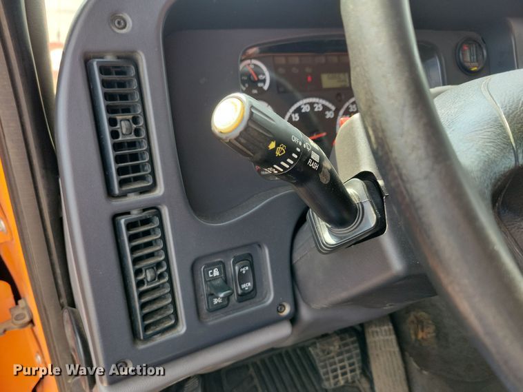 image for item JO9377 2012 Freightliner 114SD dump truck