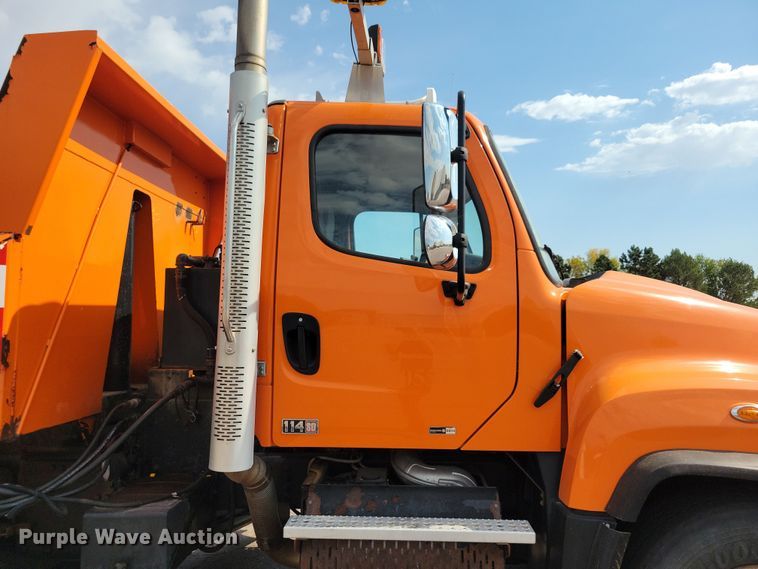 image for item JO9377 2012 Freightliner 114SD dump truck