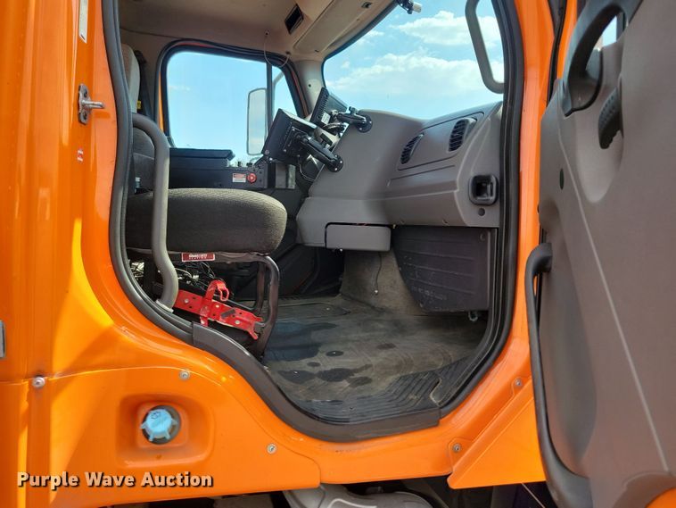 image for item JO9377 2012 Freightliner 114SD dump truck