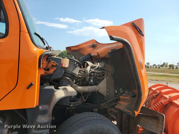 image for item JO9377 2012 Freightliner 114SD dump truck