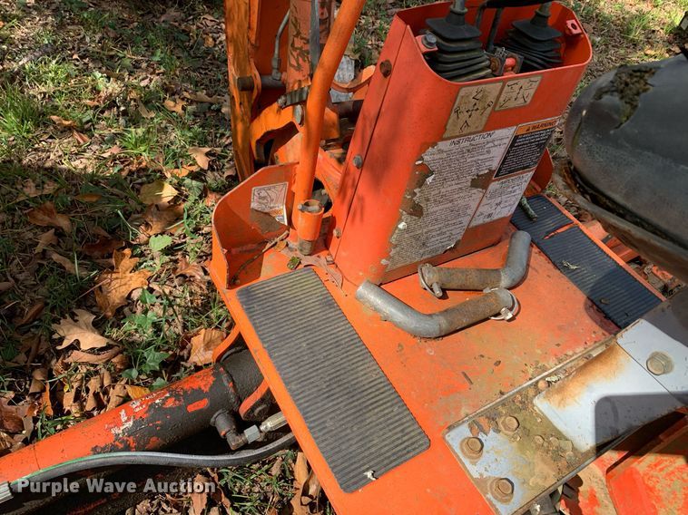 image for item JT9743 Kubota  BH77 backhoe attachment