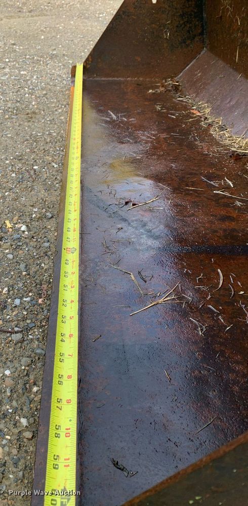 image for item JT9751 1984 John Deere 950 MFWD tractor