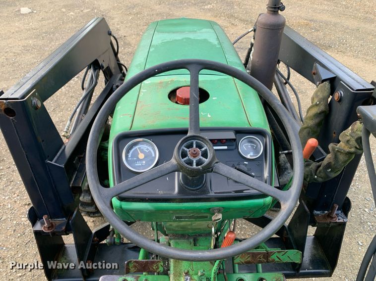 image for item JT9751 1984 John Deere 950 MFWD tractor