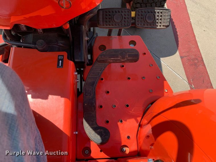 image for item JT9771 2019 Kubota  L2501D HST MFWD tractor