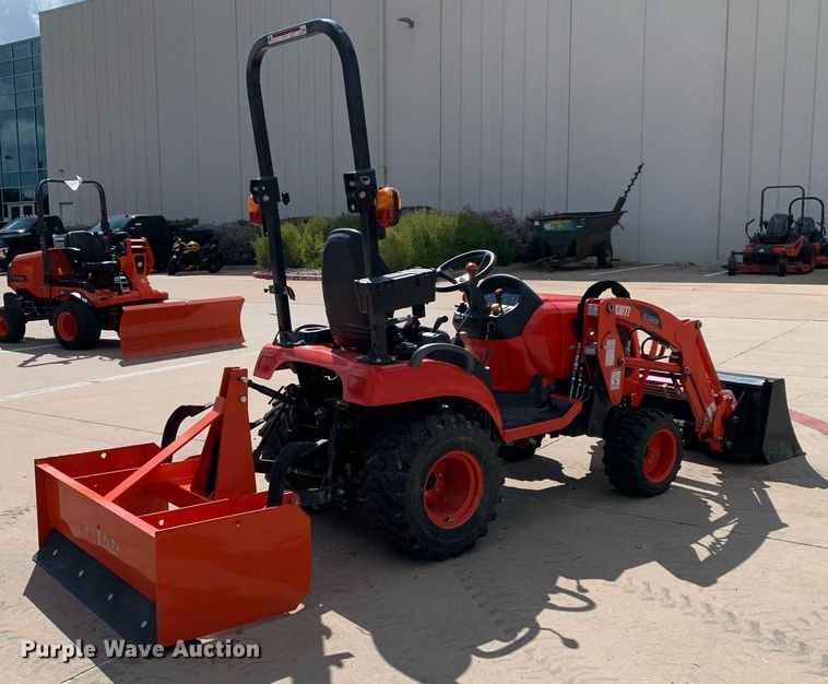 image for item JT9774 Kioti CS2520 MFWD tractor