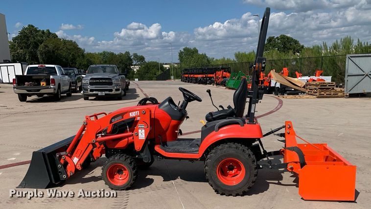 image for item JT9774 Kioti CS2520 MFWD tractor