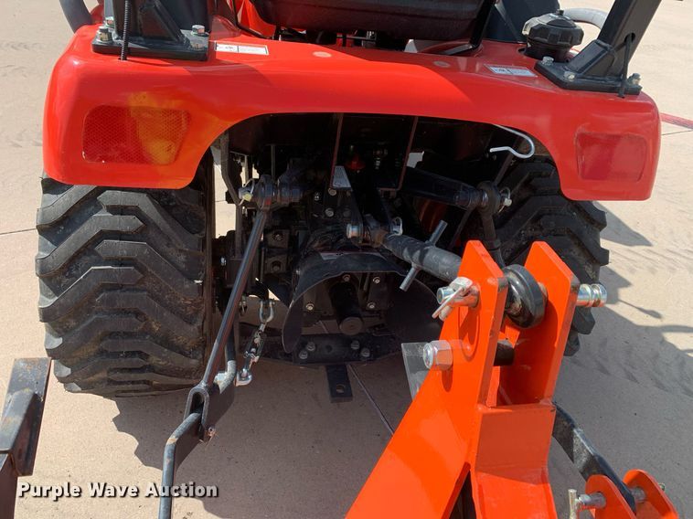 image for item JT9774 Kioti CS2520 MFWD tractor