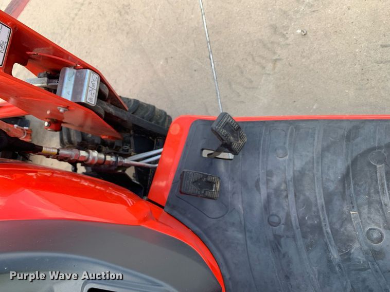 image for item JT9774 Kioti CS2520 MFWD tractor