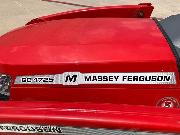 image for item JT9776 2022 Massey Ferguson GC1725 MFWD tractor
